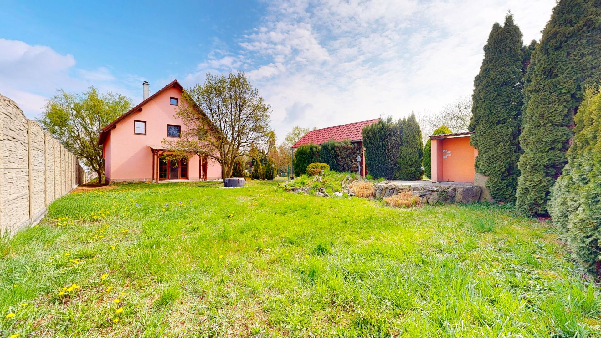 Prodej krásného útulného zděného rodinného domu 195 m², pozemek 1845 m² v obci Křelov